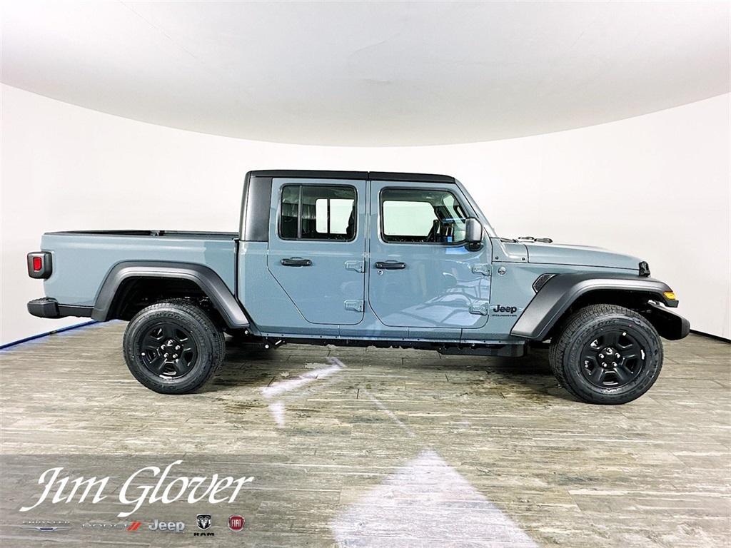 new 2026 Jeep Gladiator car, priced at $43,071