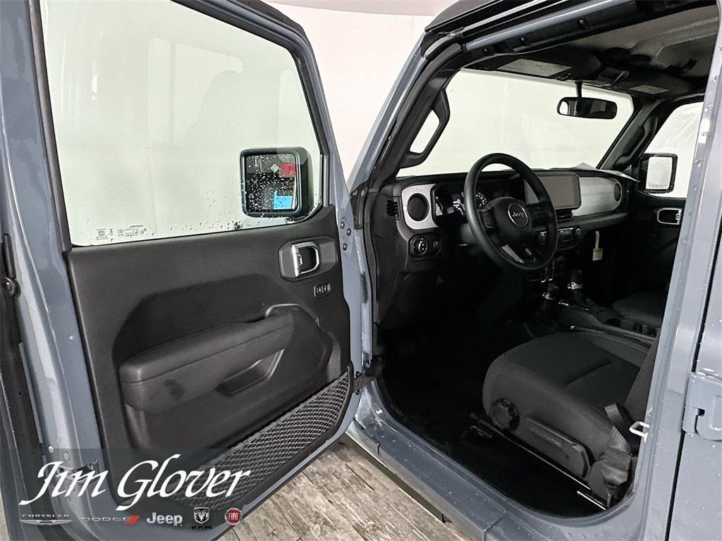 new 2026 Jeep Gladiator car, priced at $43,071