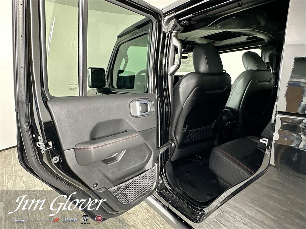 new 2025 Jeep Gladiator car, priced at $59,271