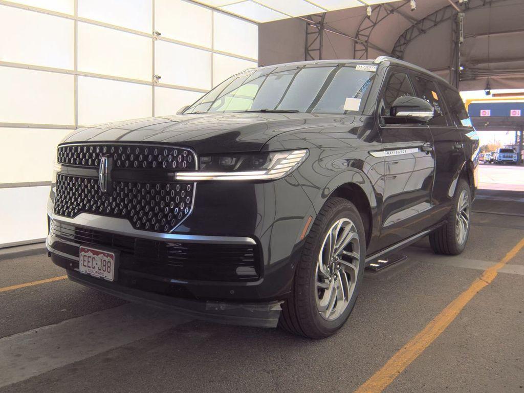 used 2025 Lincoln Navigator car, priced at $85,586