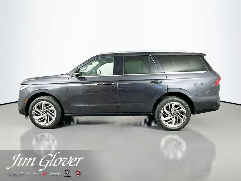used 2025 Lincoln Navigator car, priced at $81,233
