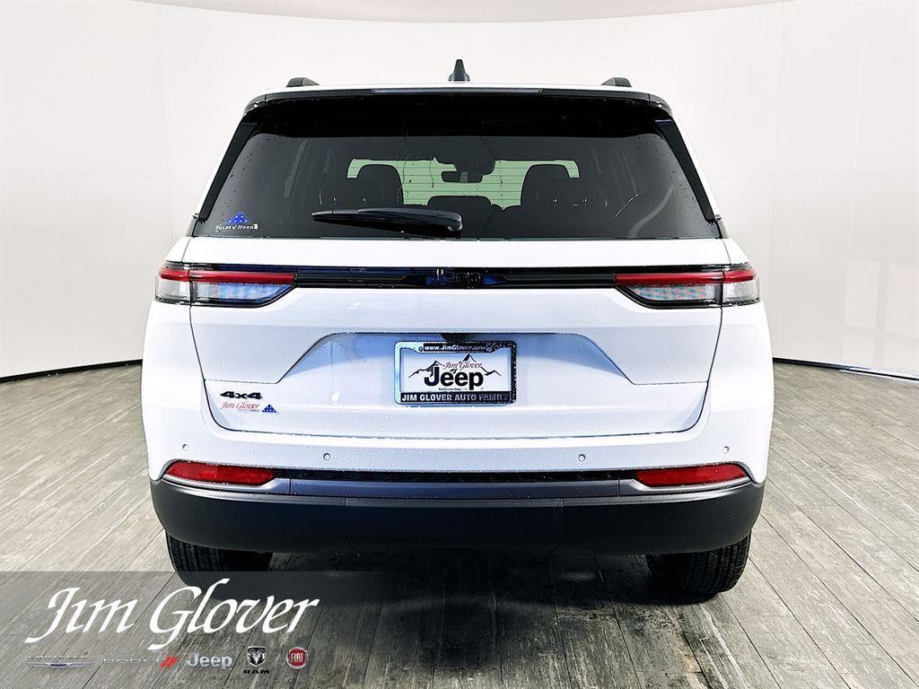 new 2026 Jeep Grand Cherokee car, priced at $45,755