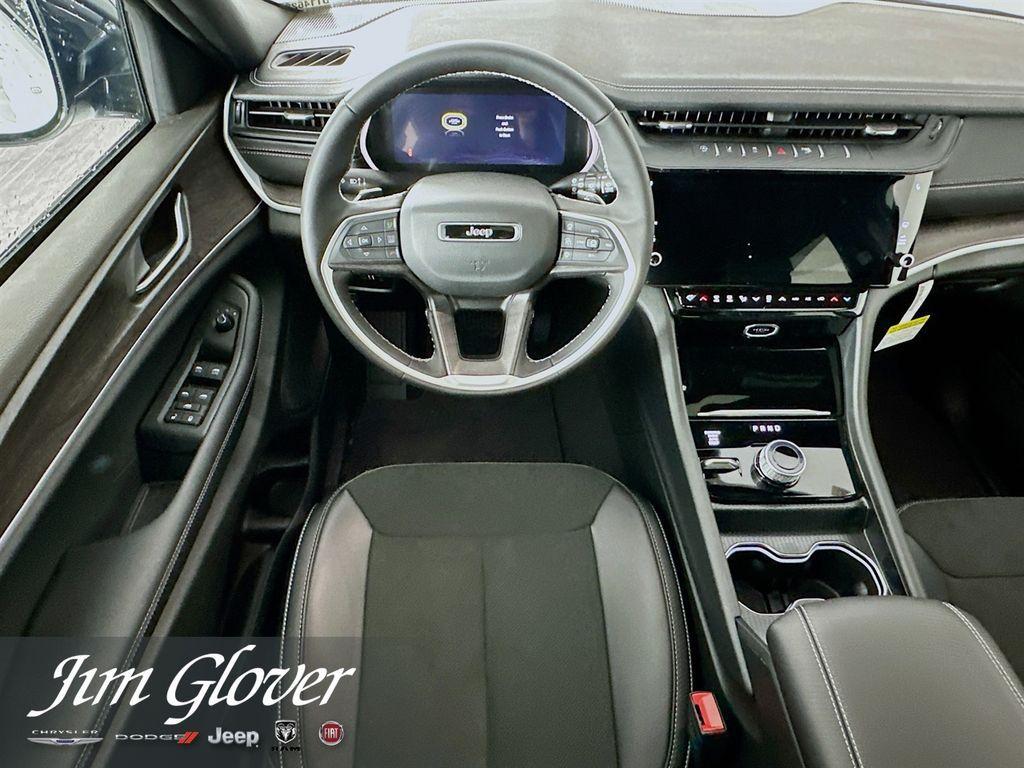 new 2026 Jeep Grand Cherokee car, priced at $45,755