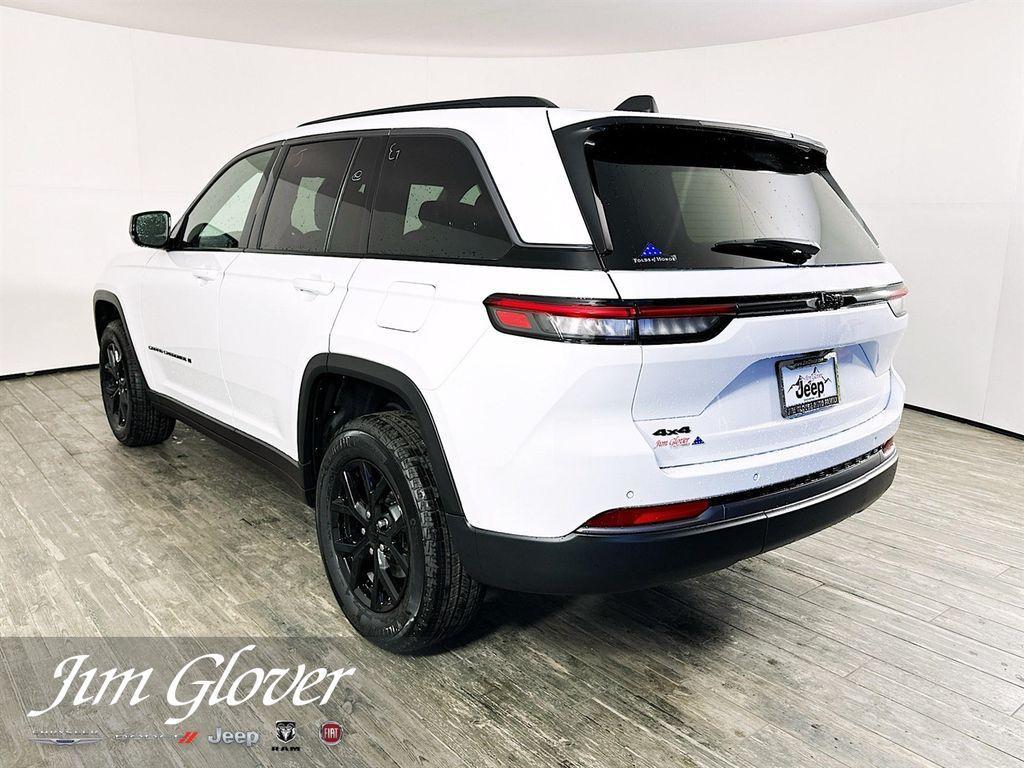 new 2026 Jeep Grand Cherokee car, priced at $45,755
