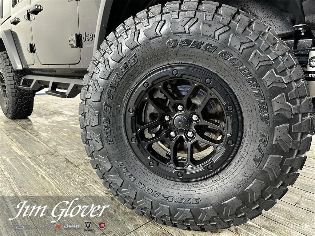 new 2025 Jeep Wrangler car, priced at $55,976