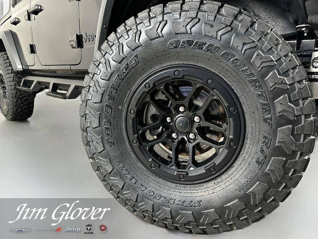 new 2025 Jeep Wrangler car, priced at $56,588