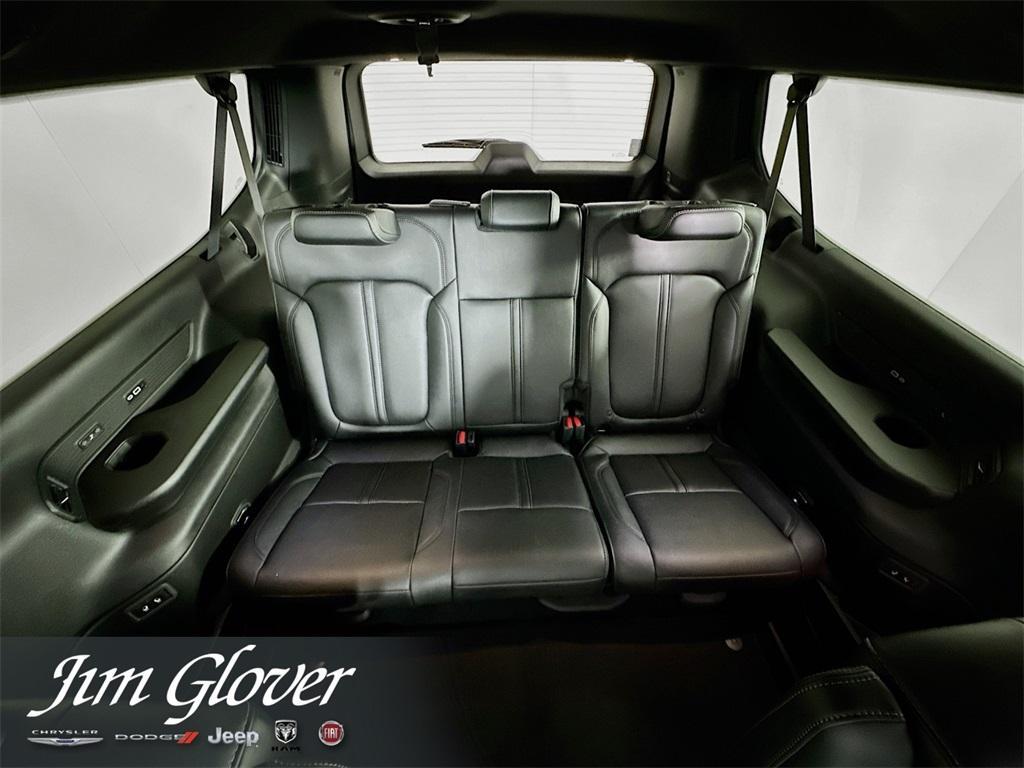 new 2026 Jeep Grand Wagoneer L car, priced at $76,882