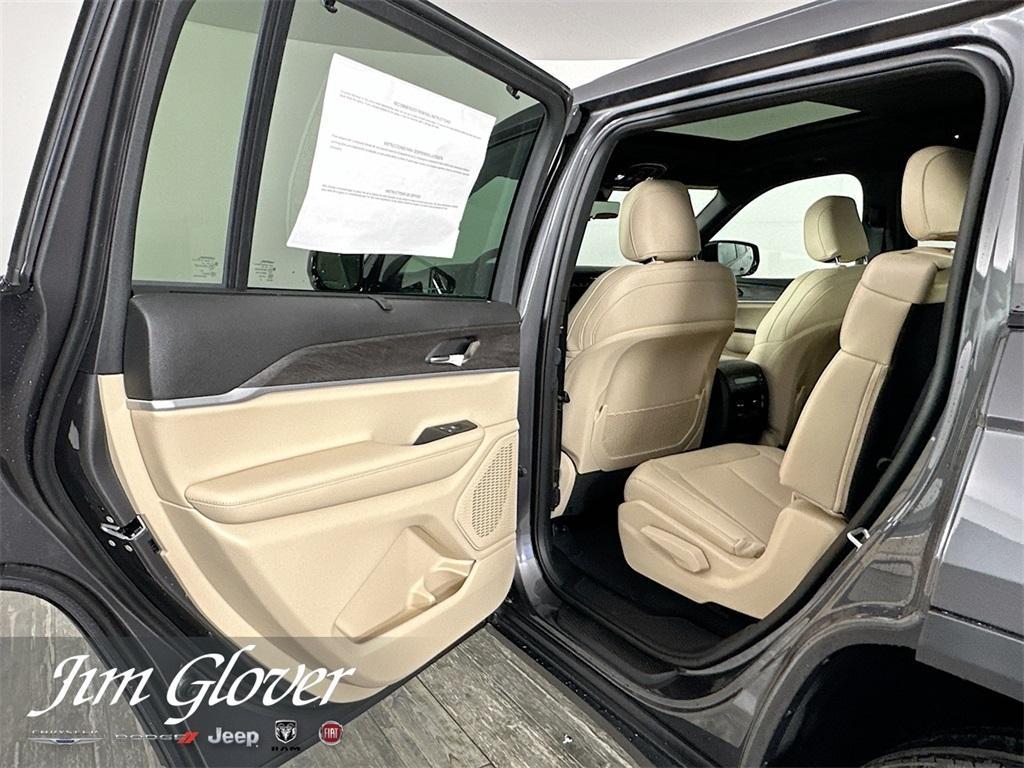 new 2025 Jeep Grand Cherokee L car, priced at $56,147