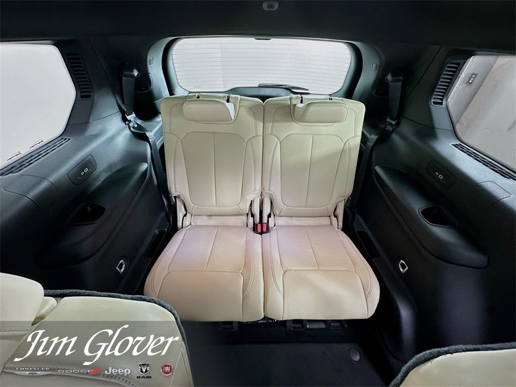 new 2025 Jeep Grand Cherokee L car, priced at $56,147