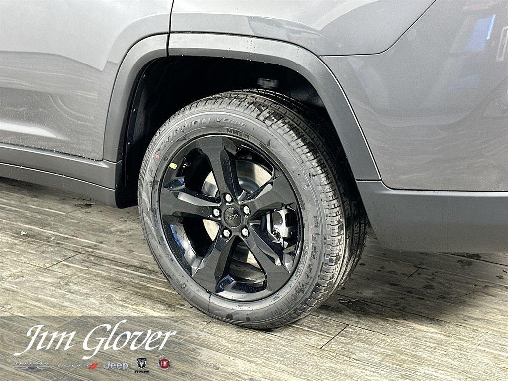 new 2025 Jeep Grand Cherokee L car, priced at $52,397