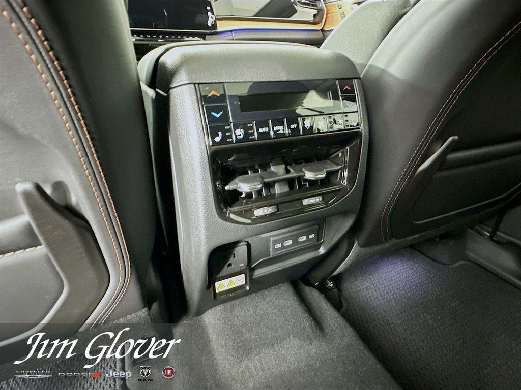 new 2026 Jeep Grand Cherokee L car, priced at $62,322