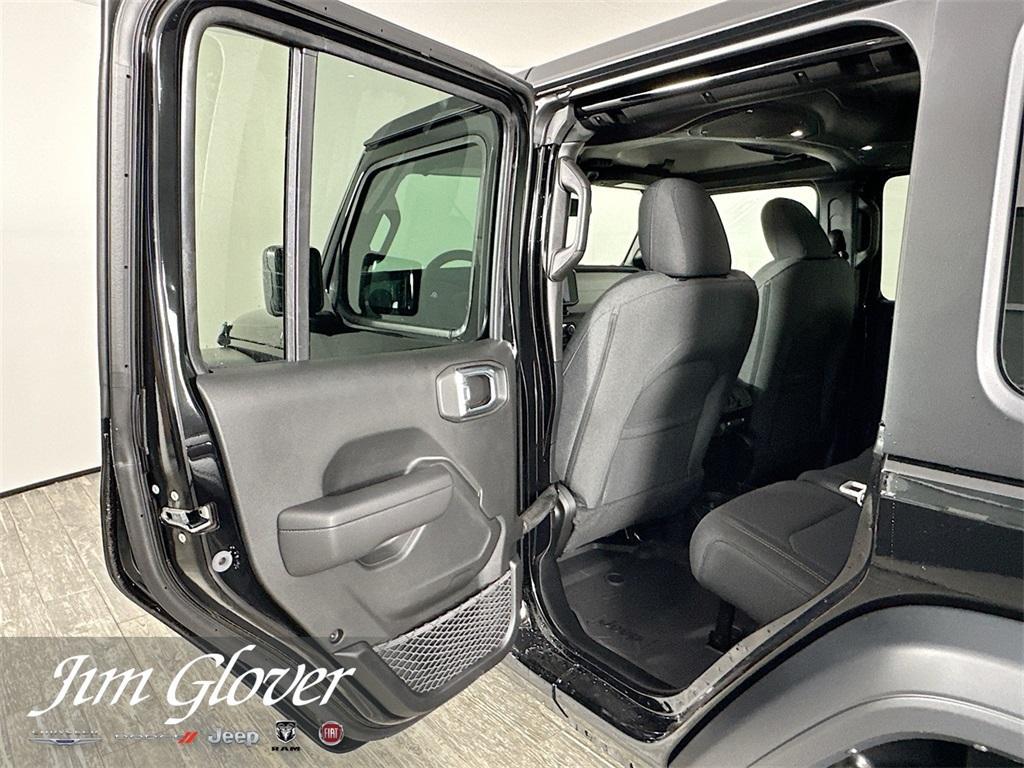 new 2026 Jeep Wrangler car, priced at $47,671