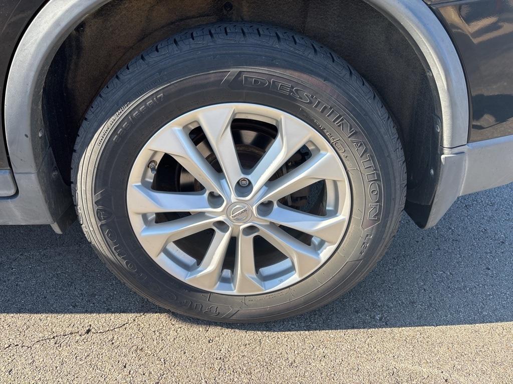 used 2015 Nissan Rogue car, priced at $10,739