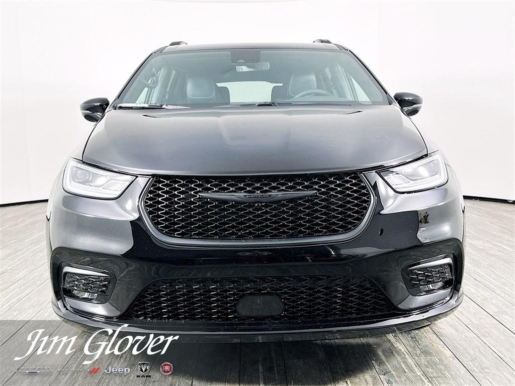 new 2026 Chrysler Pacifica car, priced at $43,380