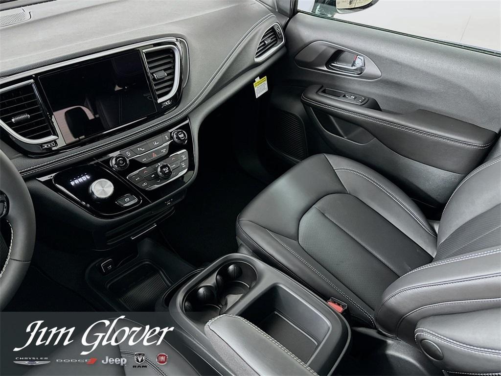 new 2026 Chrysler Pacifica car, priced at $43,380