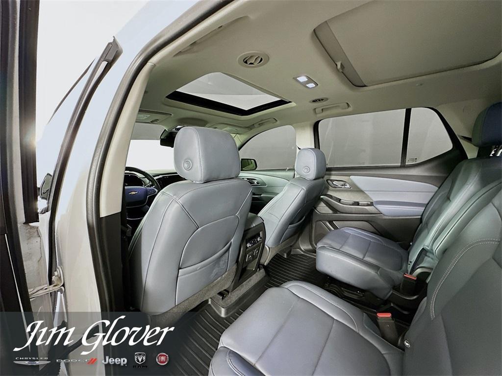 used 2021 Chevrolet Traverse car, priced at $28,981
