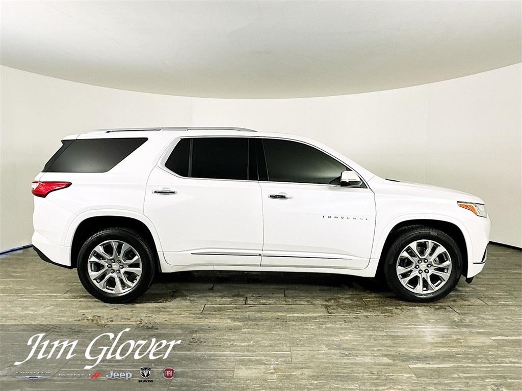 used 2021 Chevrolet Traverse car, priced at $28,981