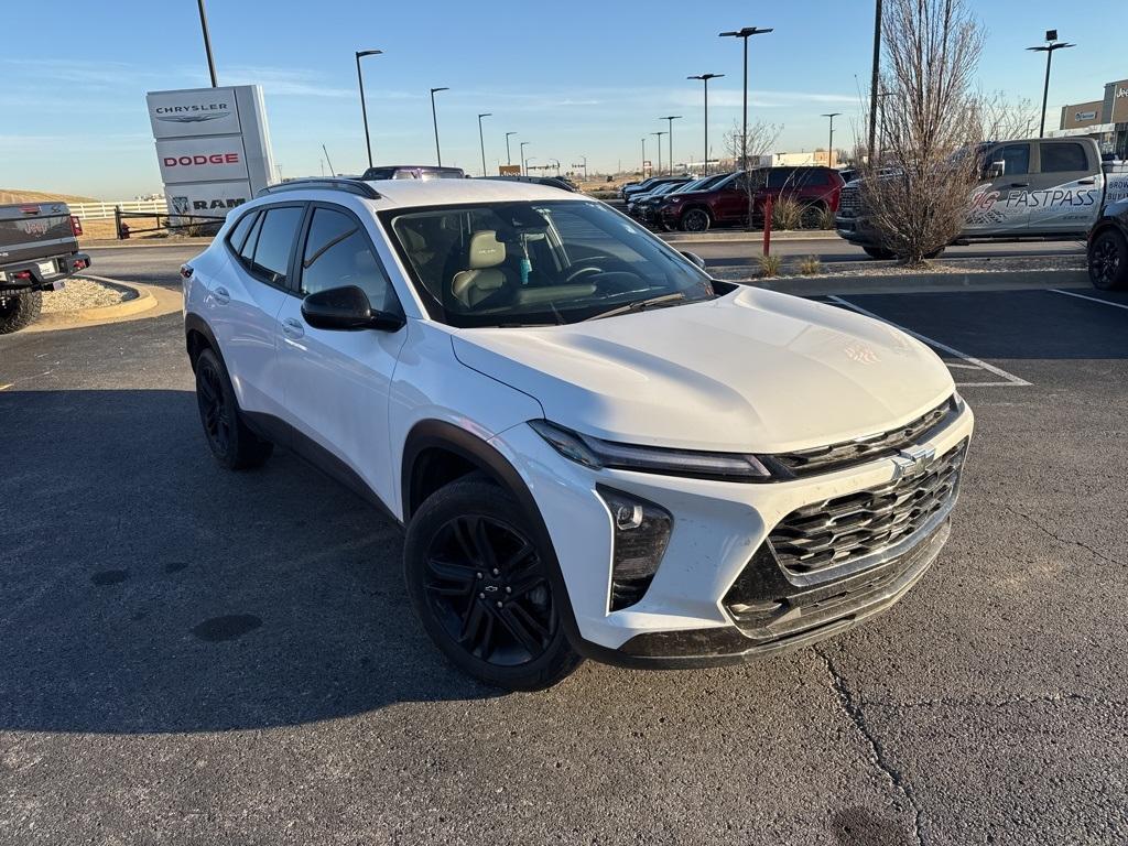 used 2024 Chevrolet Trax car, priced at $20,359