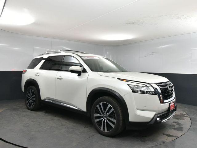 used 2023 Nissan Pathfinder car, priced at $28,250