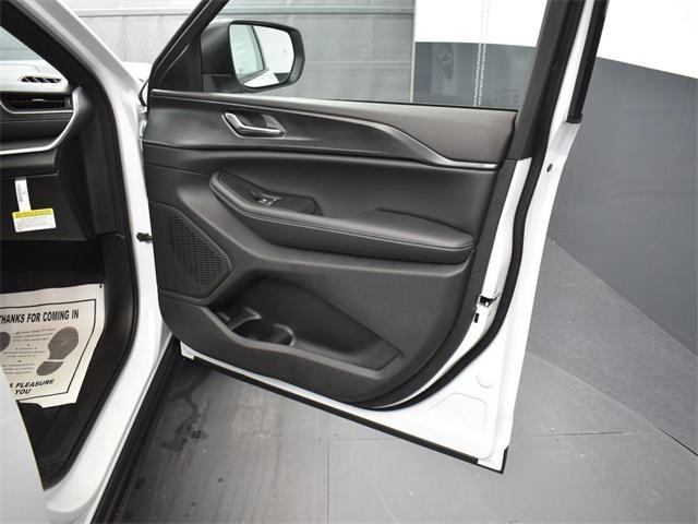 new 2025 Jeep Grand Cherokee L car, priced at $36,920