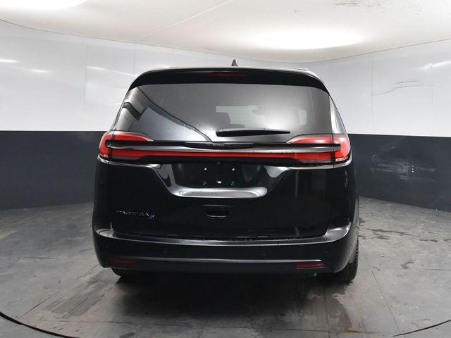 new 2026 Chrysler Pacifica car, priced at $39,680