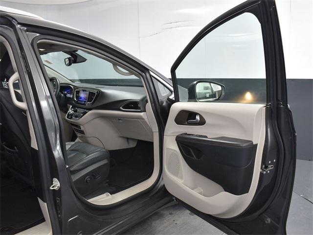 used 2017 Chrysler Pacifica car, priced at $15,200