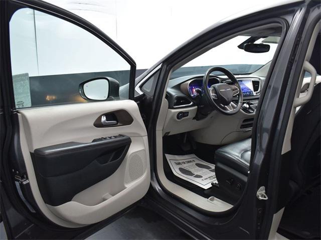 used 2017 Chrysler Pacifica car, priced at $15,200