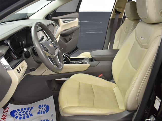 used 2020 Cadillac XT5 car, priced at $15,500