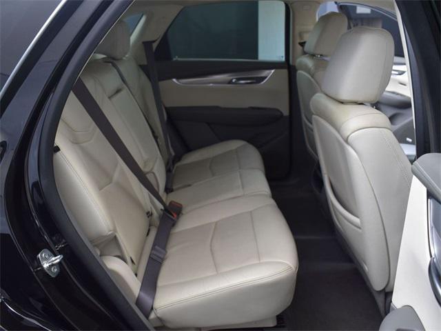 used 2020 Cadillac XT5 car, priced at $15,500