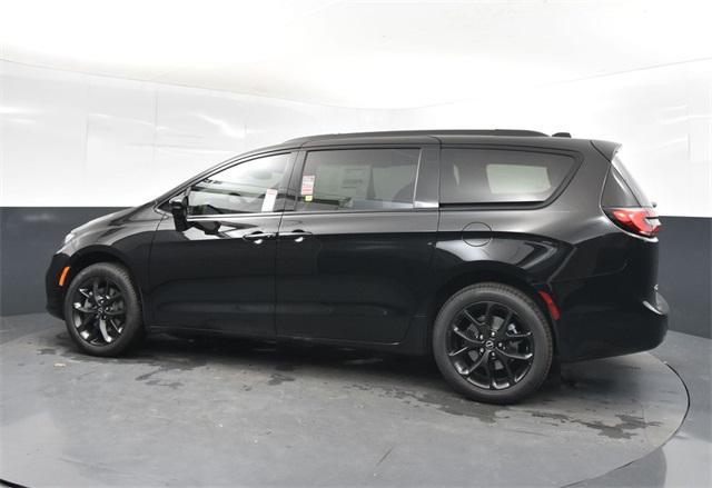 new 2026 Chrysler Pacifica car, priced at $44,655