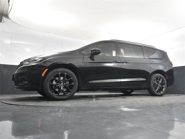 new 2026 Chrysler Pacifica car, priced at $44,655