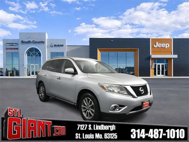 used 2015 Nissan Pathfinder car, priced at $9,900