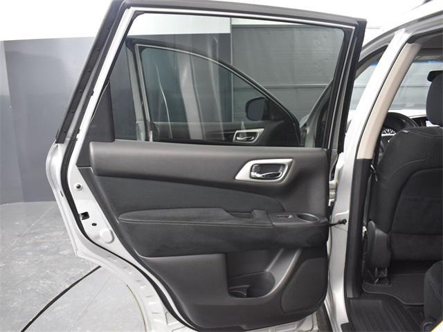 used 2015 Nissan Pathfinder car, priced at $9,900