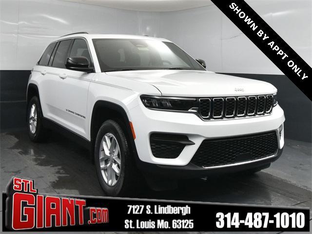 new 2025 Jeep Grand Cherokee car, priced at $34,250