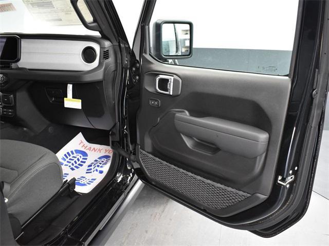 new 2026 Jeep Wrangler car, priced at $43,215