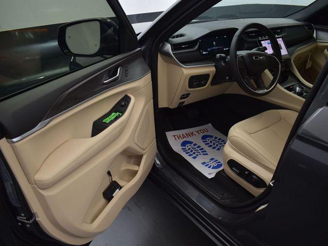 used 2025 Jeep Grand Cherokee L car