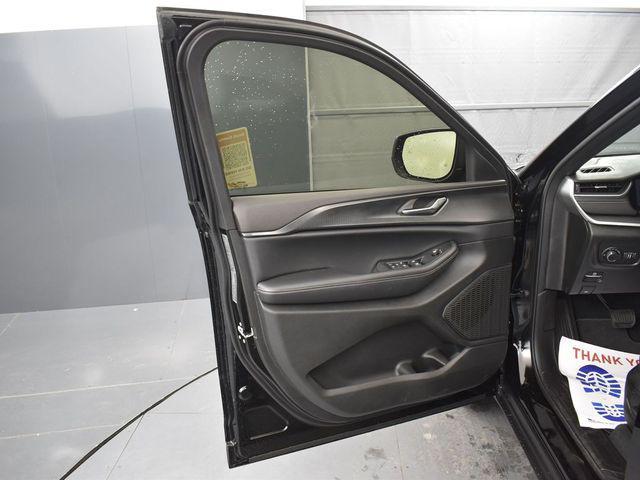 new 2025 Jeep Grand Cherokee car, priced at $32,415