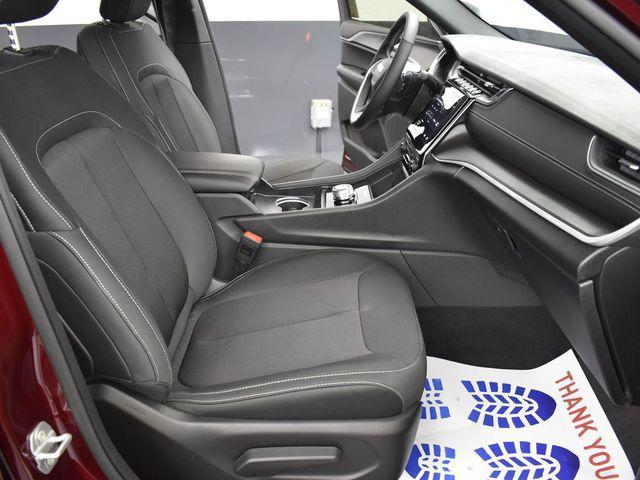 new 2025 Jeep Grand Cherokee car, priced at $31,845