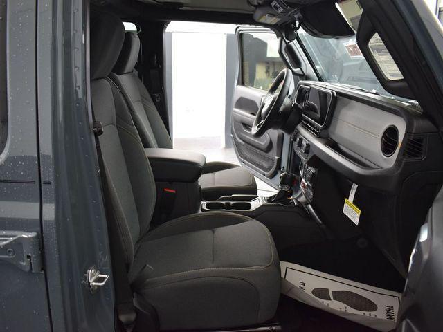 new 2026 Jeep Gladiator car, priced at $45,310