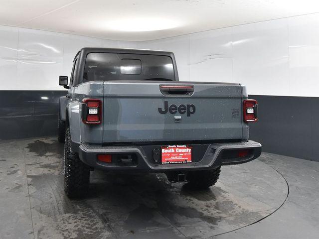 new 2026 Jeep Gladiator car, priced at $45,310