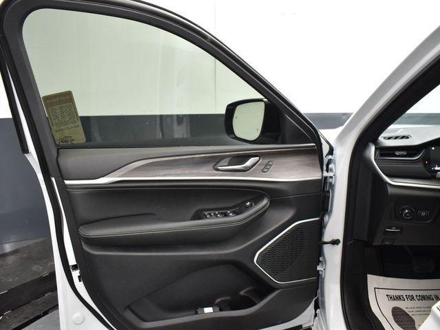 new 2026 Jeep Grand Cherokee car, priced at $47,485