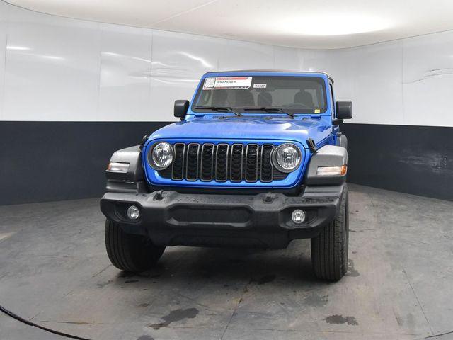 new 2026 Jeep Wrangler car, priced at $31,485
