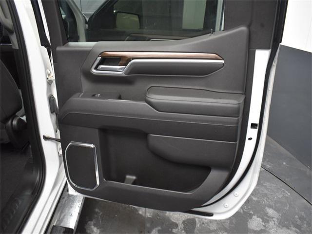 used 2022 Chevrolet Silverado 1500 car, priced at $32,000