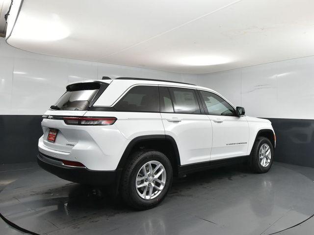 new 2025 Jeep Grand Cherokee car, priced at $31,250