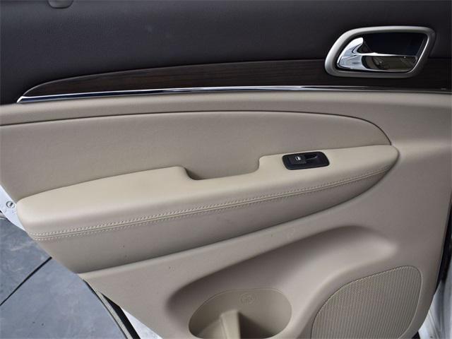 used 2016 Jeep Grand Cherokee car, priced at $16,500