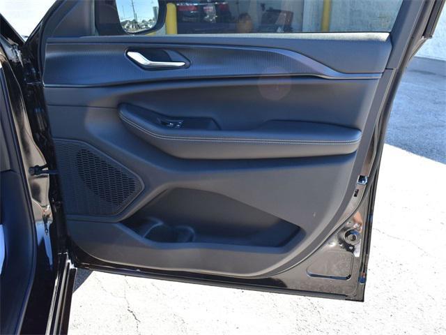 new 2025 Jeep Grand Cherokee L car, priced at $40,375