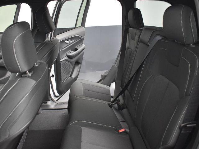 new 2025 Jeep Grand Cherokee car, priced at $31,820