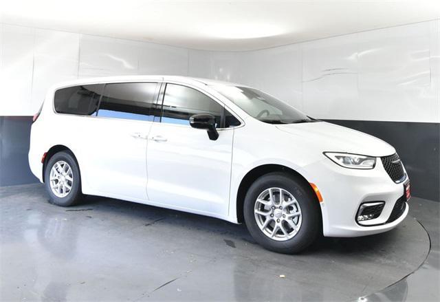 new 2026 Chrysler Pacifica car, priced at $37,645