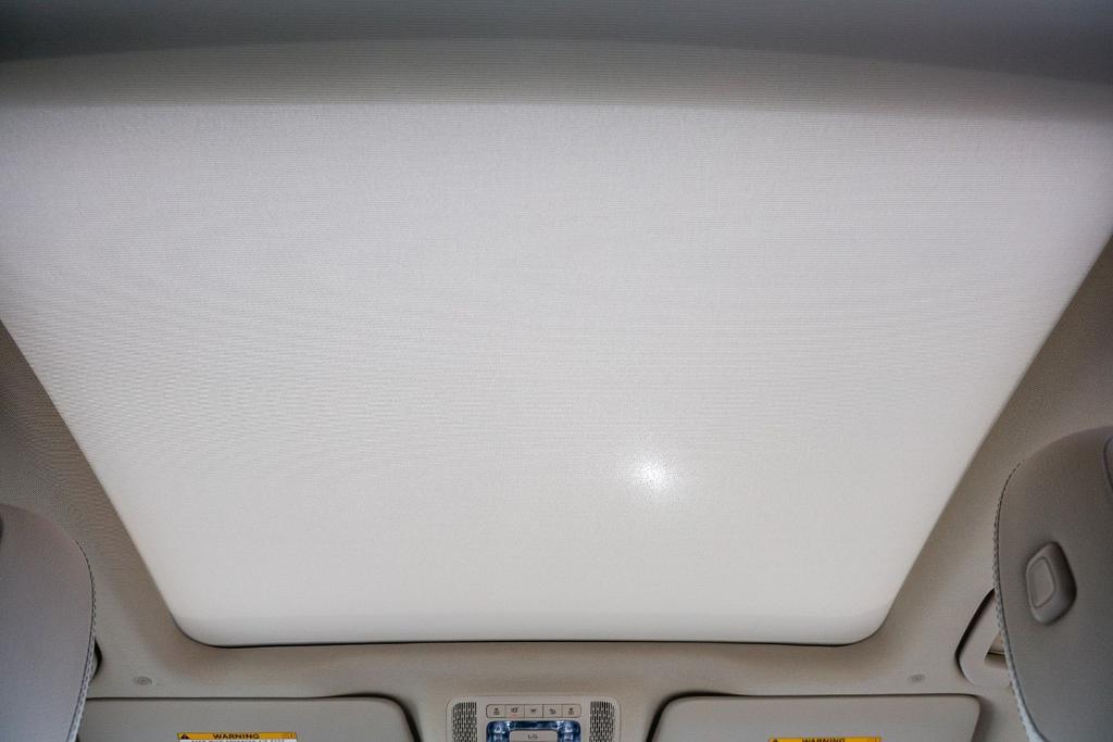 used 2024 Mercedes-Benz GLE 450 Plug-In Hybrid car, priced at $63,991