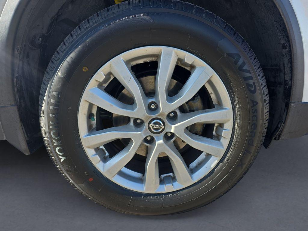 used 2020 Nissan Rogue car, priced at $15,594